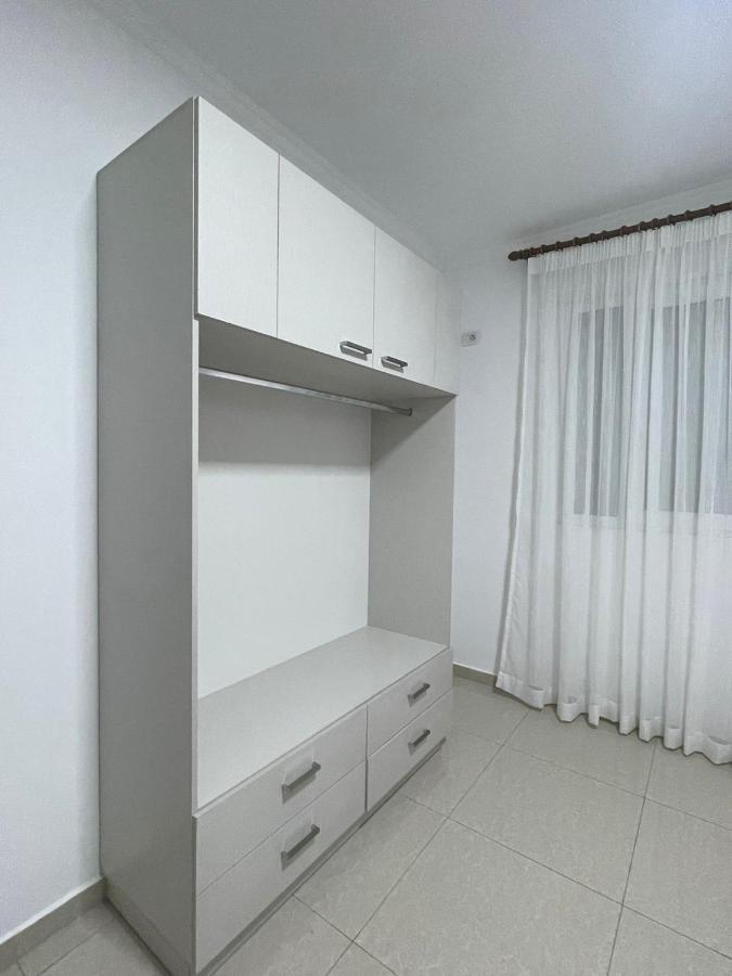 Kraal Apartments Vlorë Buitenkant foto