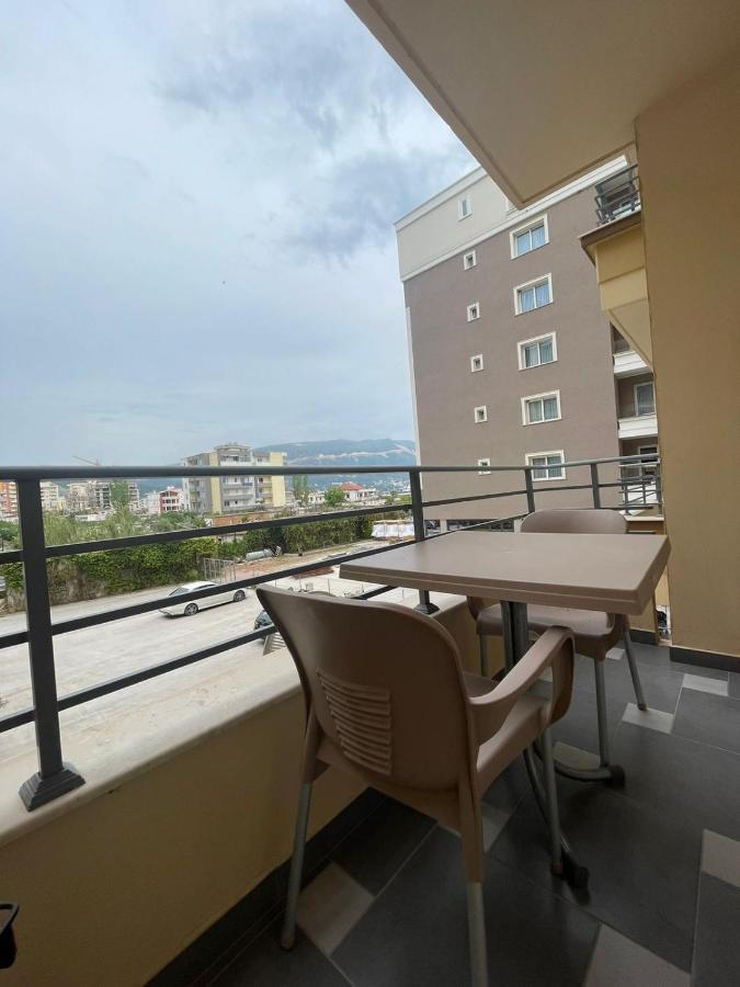 Kraal Apartments Vlorë Buitenkant foto