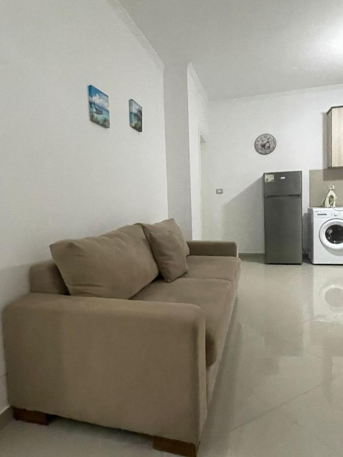 Kraal Apartments Vlorë Buitenkant foto