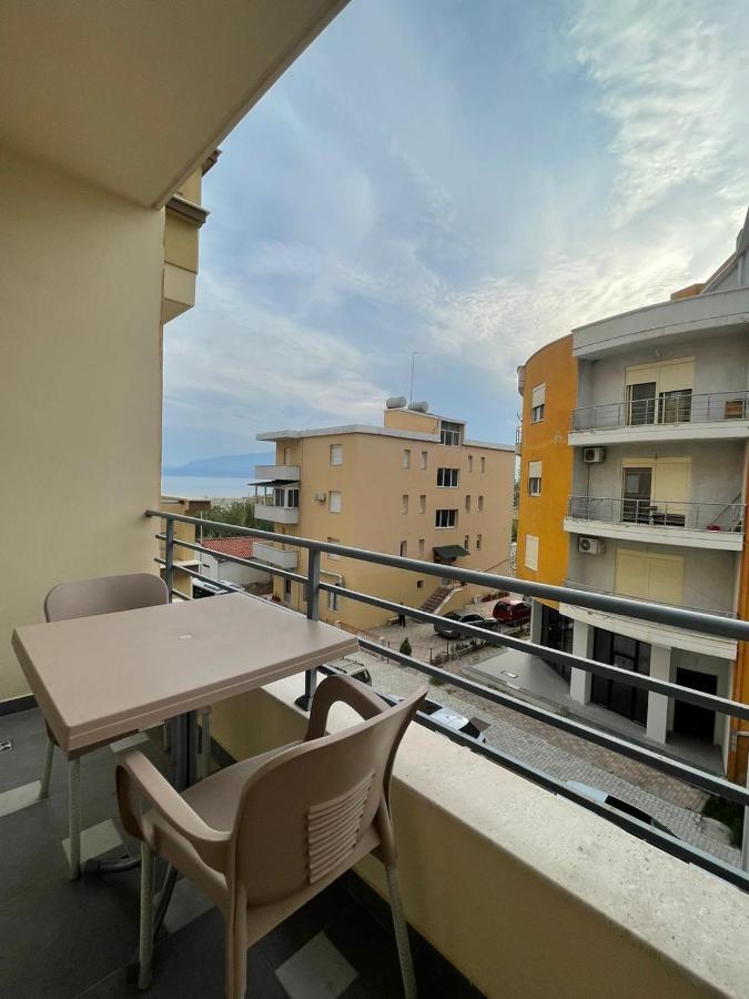 Kraal Apartments Vlorë Buitenkant foto
