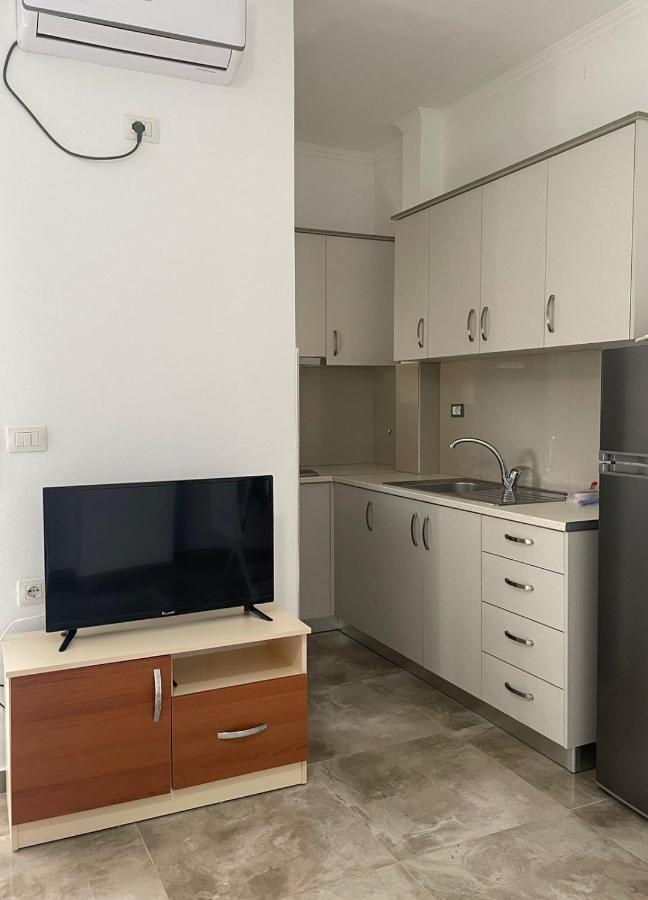 Kraal Apartments Vlorë Buitenkant foto