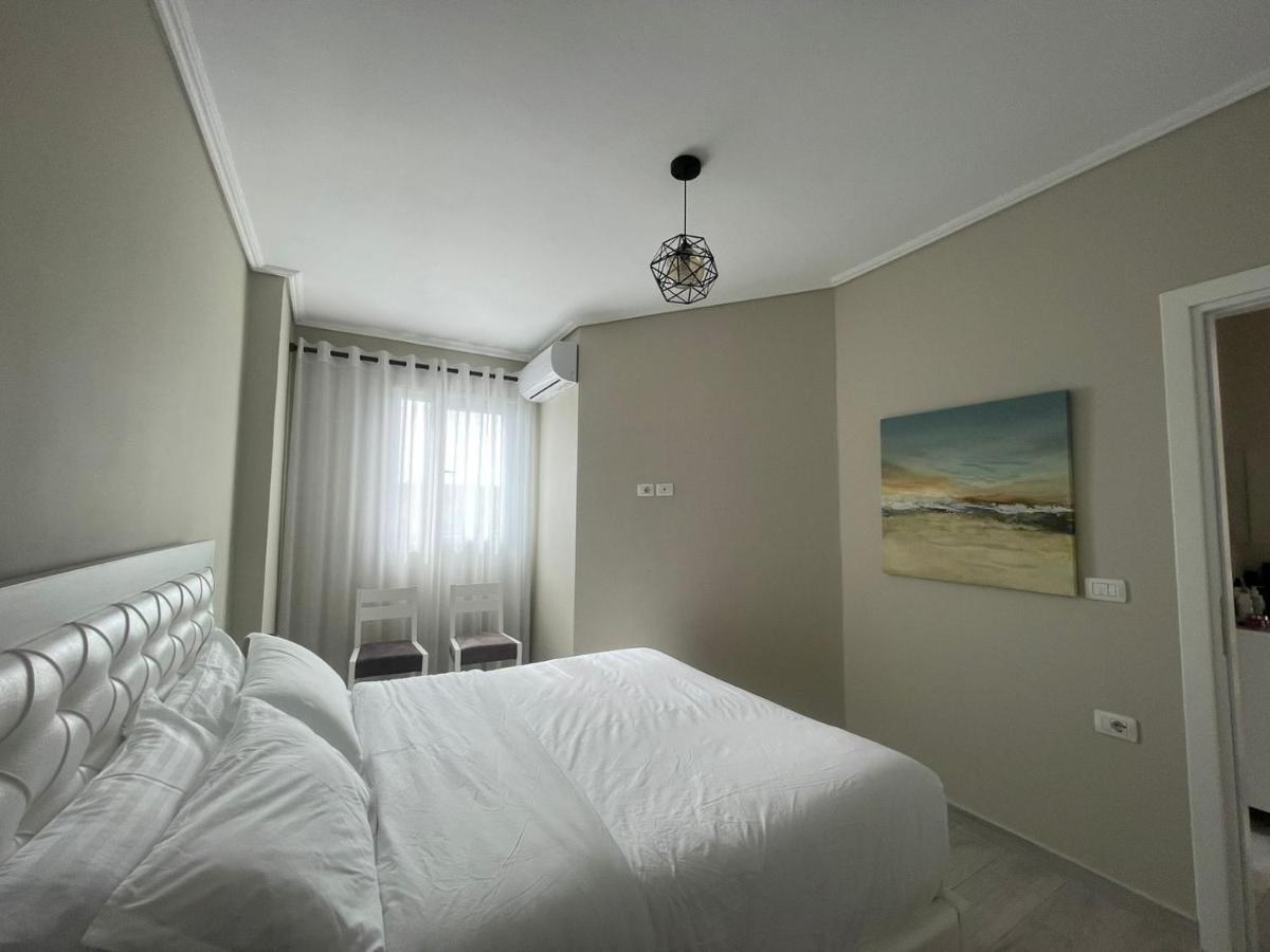 Kraal Apartments Vlorë Buitenkant foto
